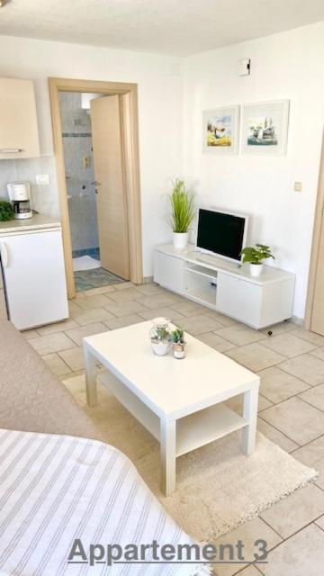 Croadriatic Apartments Vir Εξωτερικό φωτογραφία